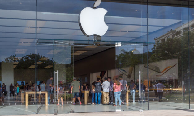 When the Brand Is the Bargaining Chip | Apple Store to Close